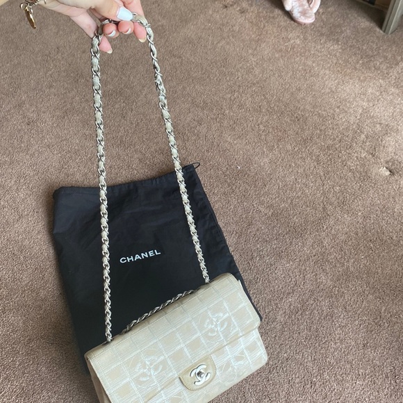 ❌ SOLD | Chanel Classic Flap Bag Authentic Travel Line - Beige - Picture 11 of 13